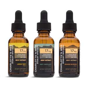 Foto de tres variedades de aceite de CBD Charlotte's Web